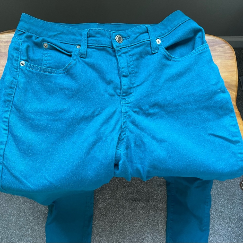 Stylish High Rise Blue Women's Jeans